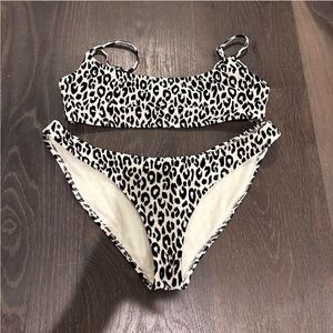 Triangl cheetah print swimsuit